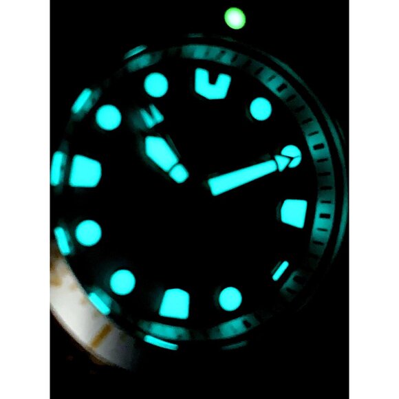 Citizen Women's Watch EO2023-00A Eco Drive Silver Dial Rose Gold Rubber Strap - Picture 8 of 15